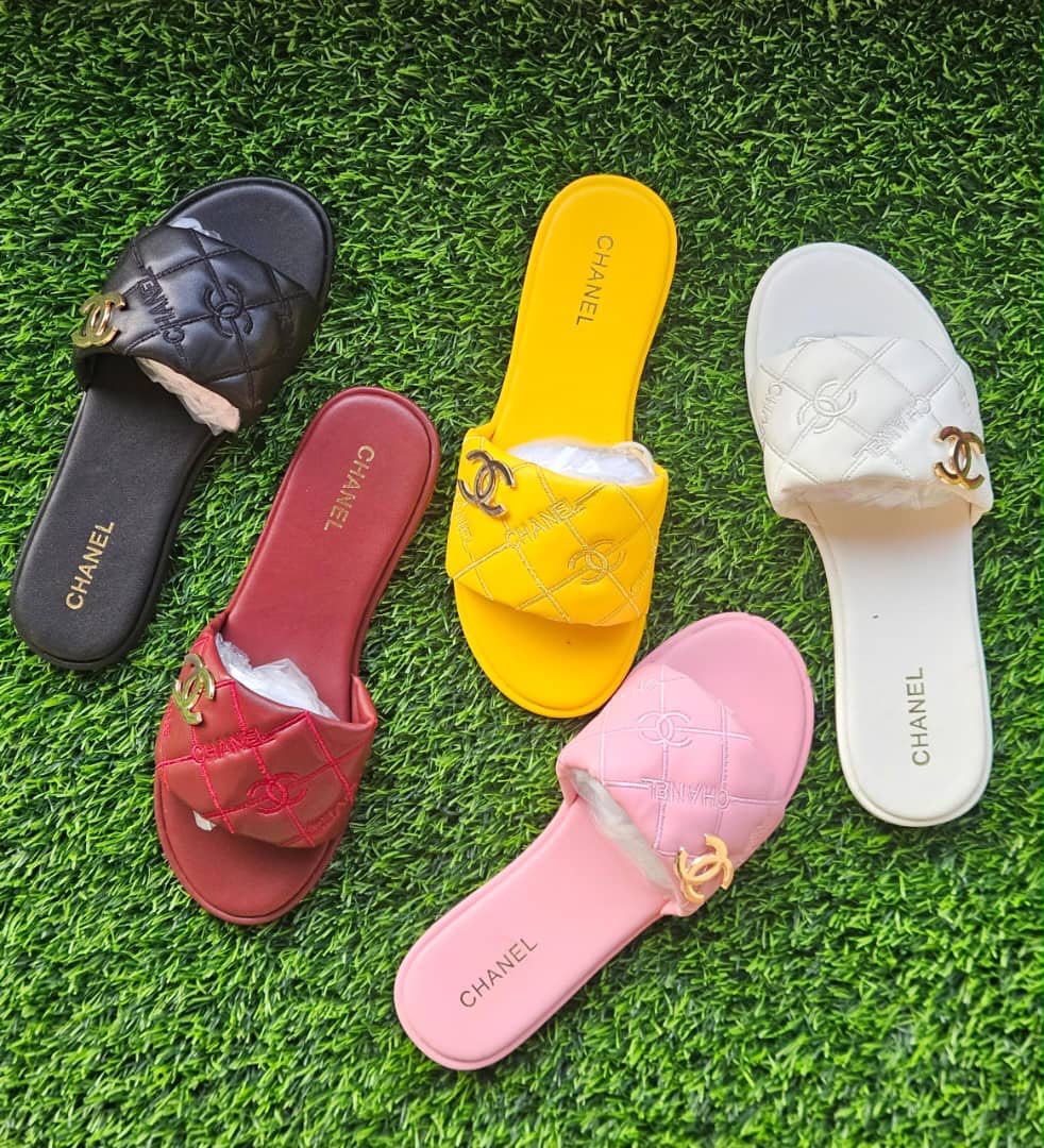 Quality leather flat slippers