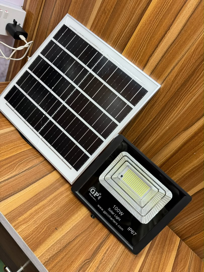 Solar street light